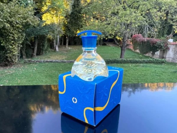 "AIMEZ-MOI" de CARON