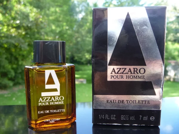 "AZZARO" de LORIS AZZARO