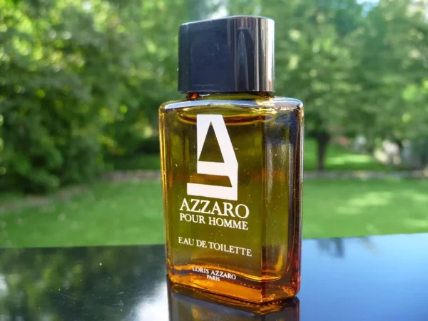 "AZZARO" de LORIS AZZARO