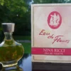 "EAU DE FLEURS" de Nina RICCI