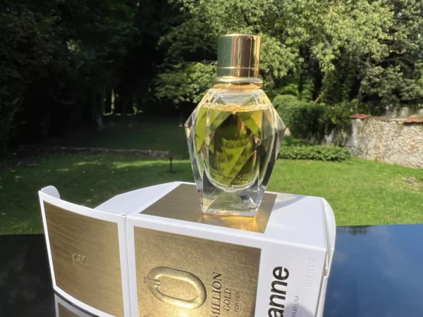 "MILLION GOLD FOR HER" de RABANNE