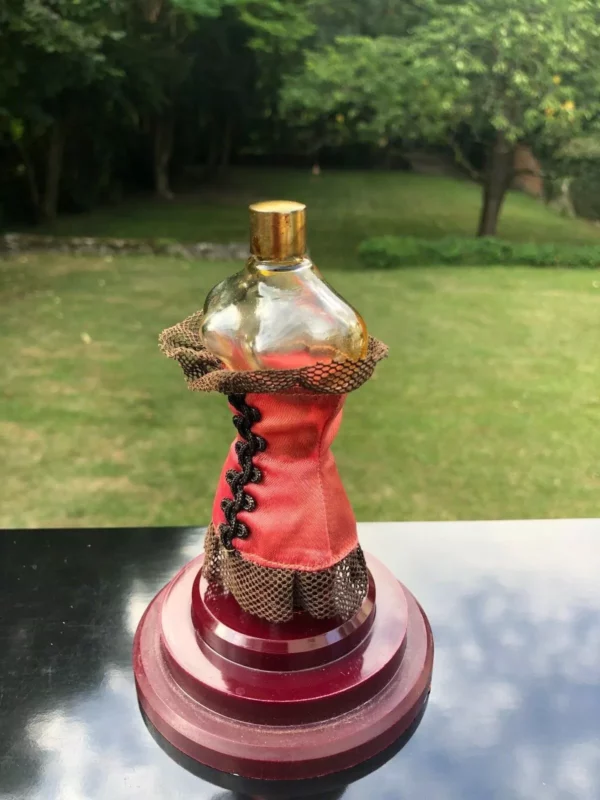 Flacon-Photo (188) "NAUGHTY 90's" de MILART