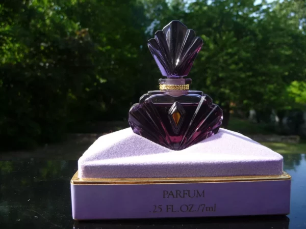 "PASSION" de Elizabeth TAYLOR