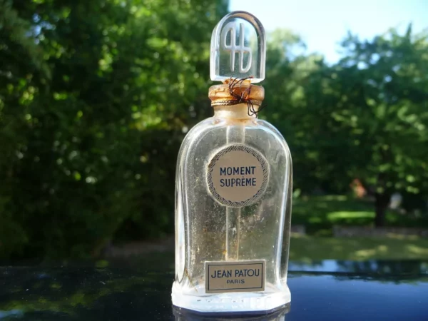 "MOMENT SUPREME" de Jean PATOU