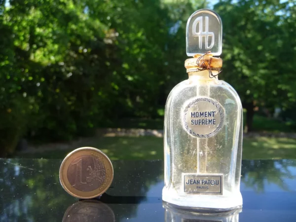 "MOMENT SUPREME" de Jean PATOU