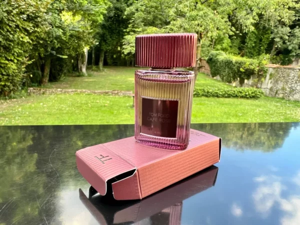 "CAFE ROSE" de Tom FORD