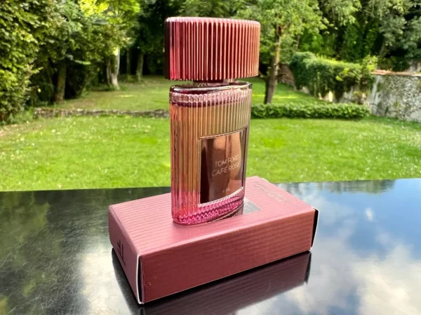 "CAFE ROSE" de Tom FORD