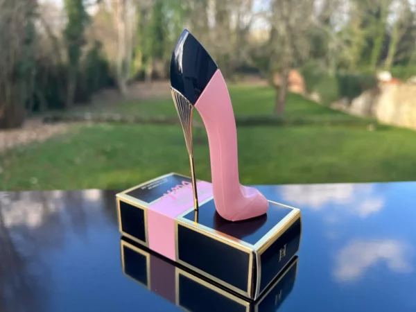 "GOOD GIRL BLUSH" de Carolina HERRERA