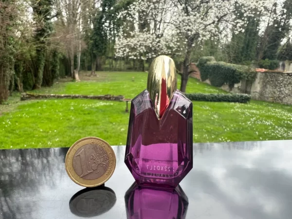 "ALIEN HYPERSENSE" de MUGLER